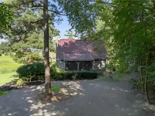 Rustic Charm Meets Modern Comfort on Waterfront