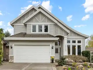 Lovely Home on a Desirable Cul-de-sac