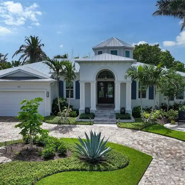 EXCEPTIONAL BIRD KEY RESIDENCE