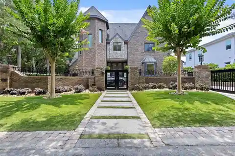 Renovated South Tampa Estate