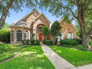 Beautiful Home in  Sought-after Stone Lakes