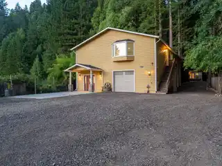 Unique Opportunity in Armstrong Valley