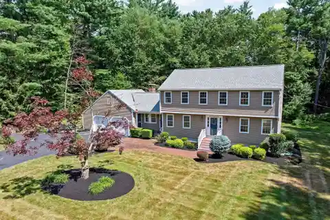 Timeless Comfort Near Scituate Beaches