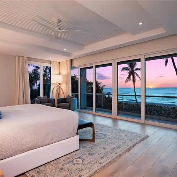 INCREDIBLE GULF-FRONT MASTERPIECE