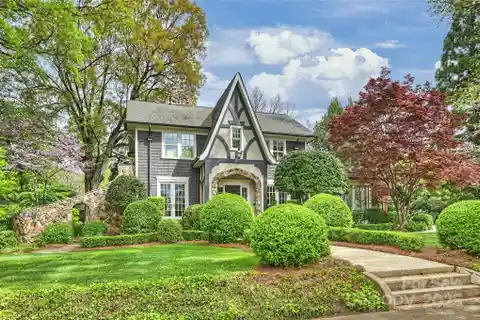 Quintessential 1925 Myers Park Gem