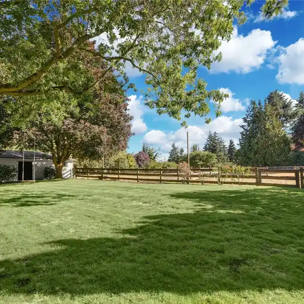 AMAZING OPPORTUNITY IN BRIDLE TRAILS
