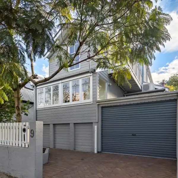 DELIGHTFUL HOME WITH A FRESH LOOK
