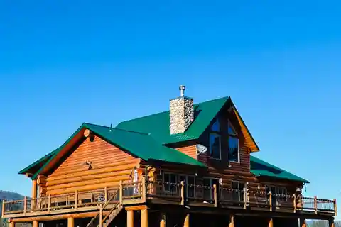 Stunning Log Home on Lake Roosevelt