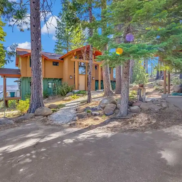 LAKEVIEW RETREAT ON NEARLY TWO ACRES