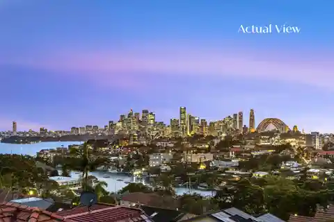 Beautifully Renovated Art Deco Apartment