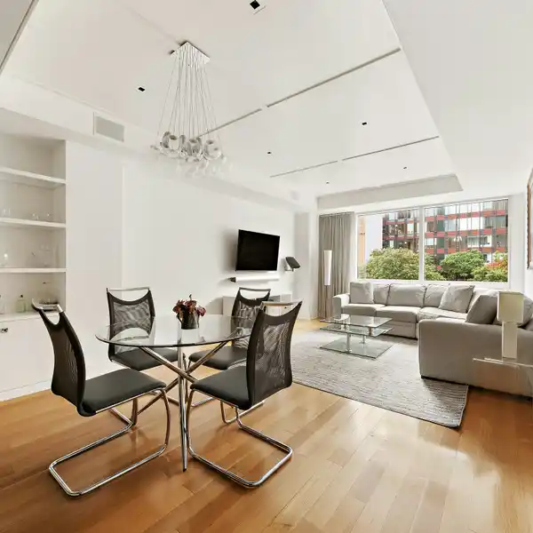 EXTRA-LARGE ONE BEDROOM PLUS BONUS ROOM AT THE ARIEL EAST CONDOMINIUMS