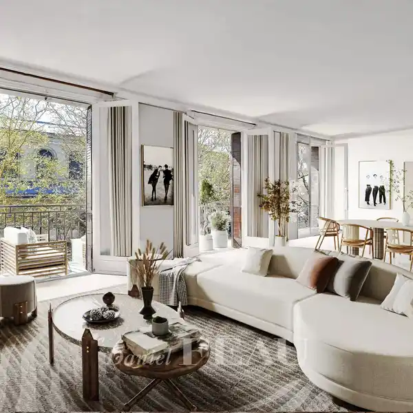 SPACIOUS APARTMENT WITH WIDE BALCONIES