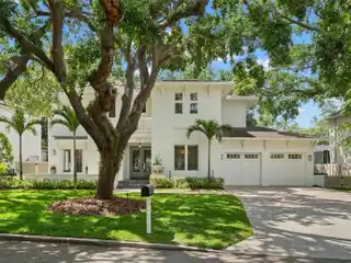 Beautifully Renovated Beach Park Pool Home
