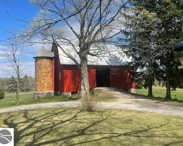 CHARMING FARMHOUSE ON FOUR BEAUTIFUL ACRES