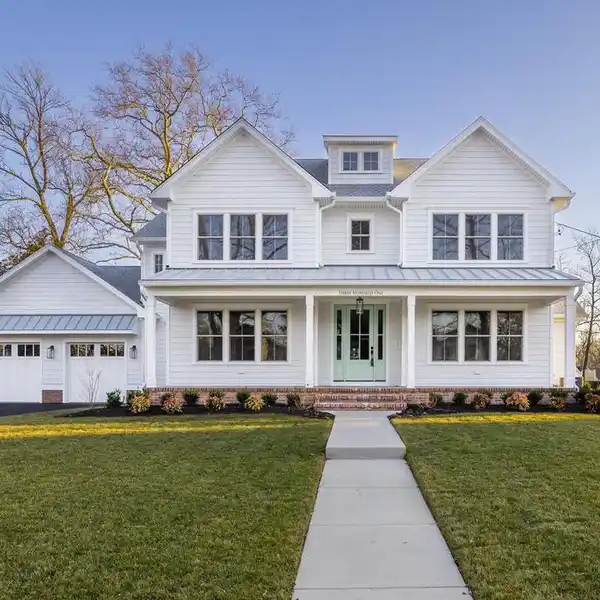 LUXURY NEW CONSTRUCTION FROM A PREMIER BUILDER