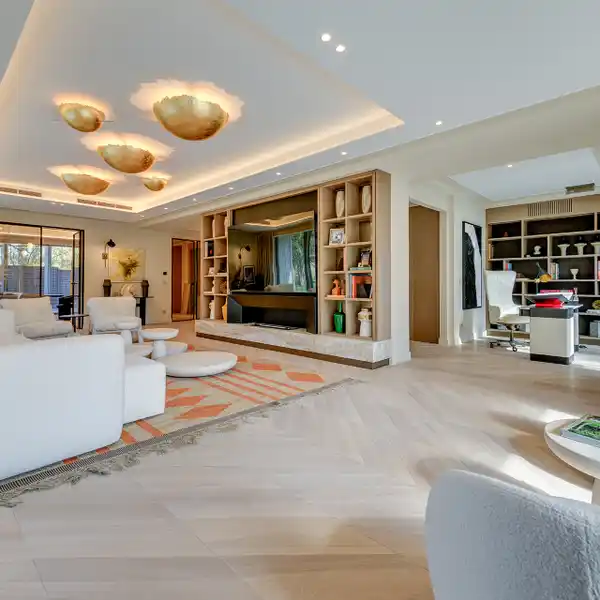 HIGH-CLASS BOUTIQUE RESIDENCE FOR SALE IN A PRESTIGIOUS AREA