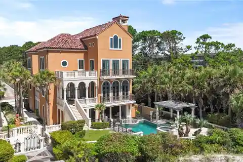 Mediterranean Estate in Stella Del Mare