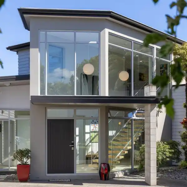 UNIQUE LAYOUT WITH ROOM TO BREATHE