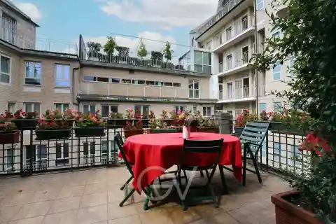 Charming Home in a Private Setting