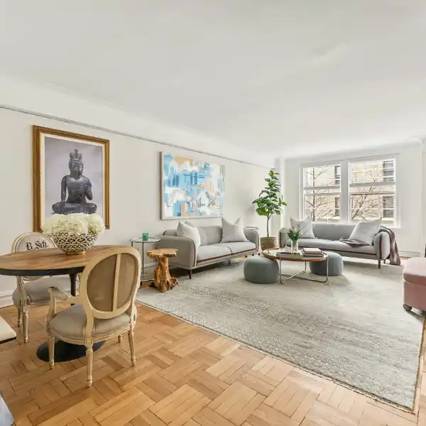 BLANK CANVAS IN AN ICONIC UPPER WEST SIDE PRE-WAR BUILDING