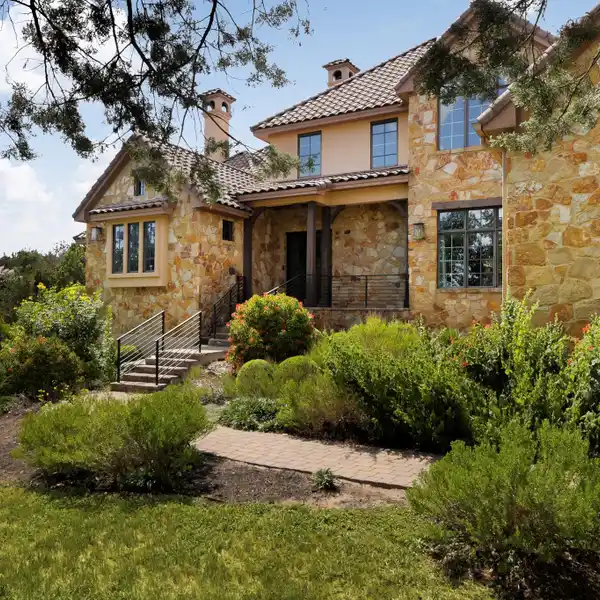 THE EPITOME OF LUXURY LIVING IN EXCLUSIVE CALERA