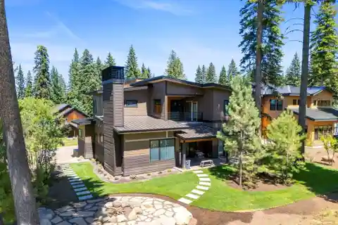 Brand New Luxury Home on Golf Course with Adu