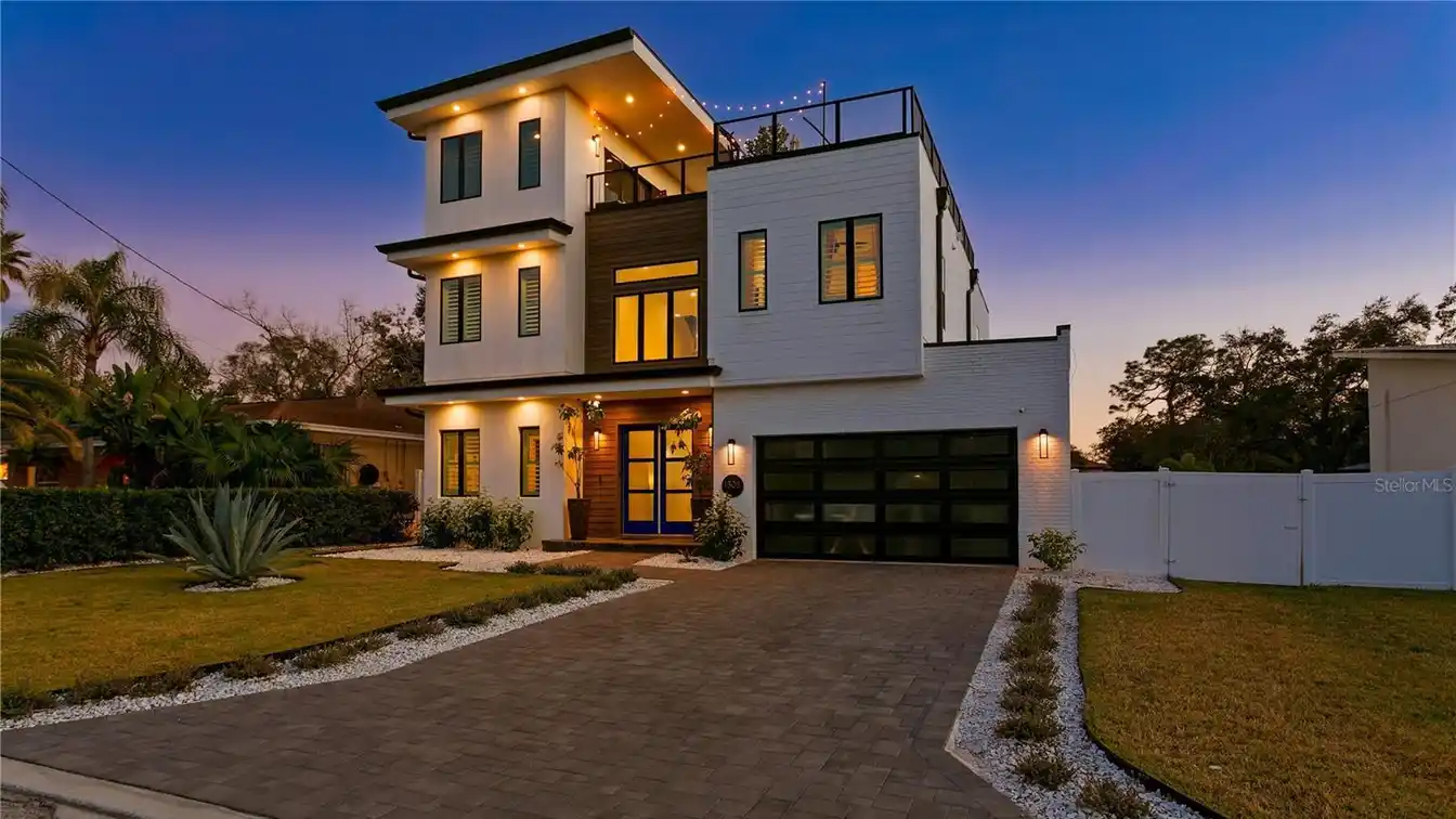 Riverside Heights Modern Home