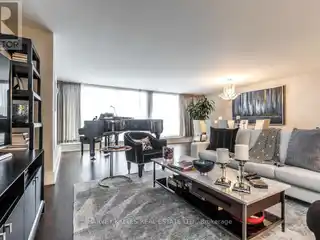 Stunning and Fully Renovated Condo in Prestigious Toronto Neighborhood