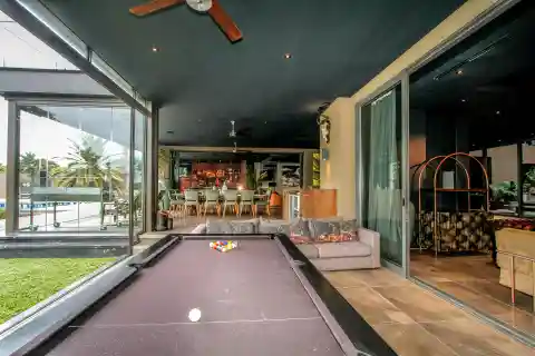 Ultra-Luxury Haven in Exclusive Hawaan Forest Estate