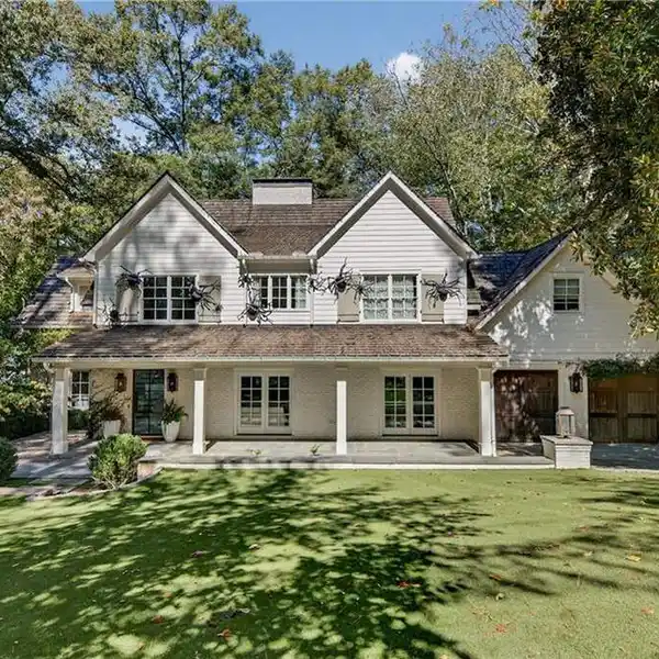 DESIGNER RENOVATION IN THE HEART OF NORTH BUCKHEAD