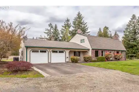 Peaceful Country Living on 5.93 Acres
