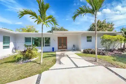 Urban Convenience with Neighborhood Charm