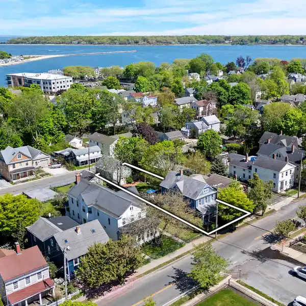 1890 GREENPORT VILLAGE GEM