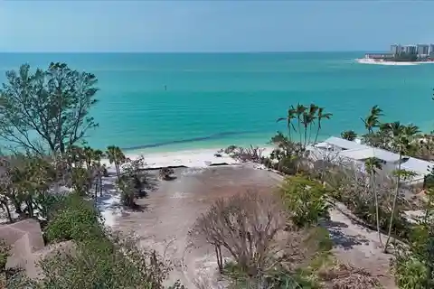 Exceptional Estate Property with Private Beach