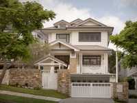 MAGNIFICENT FUSION OF MODERN DESIGN AND UNPARALLELED COMFORT