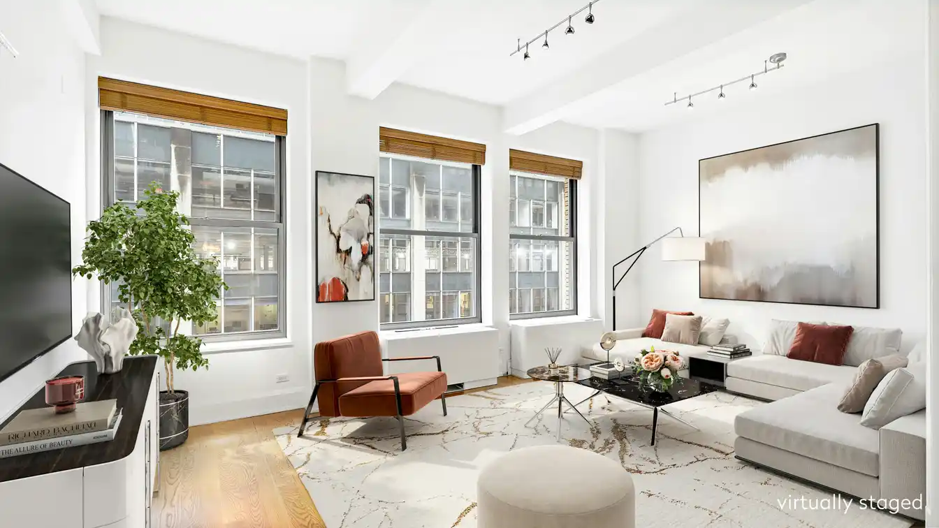 Soaring Nomad Floor-through Convertible Loft-like Home