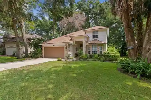 Charming Amelia Island Home with Vaulted Ceilings