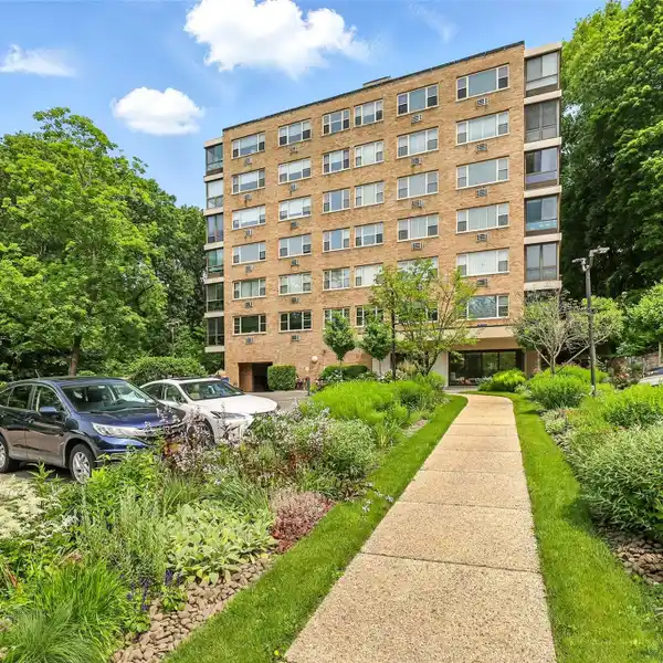 EFFORTLESS TURNKEY LIVING