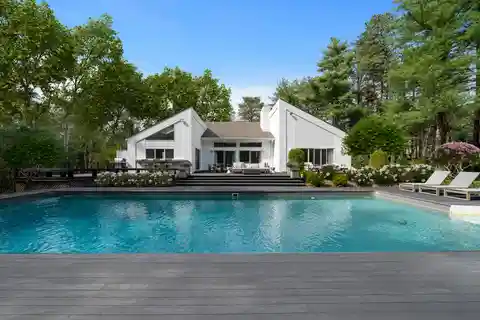 Contemporary Six Bedroom Pool Home for Rent