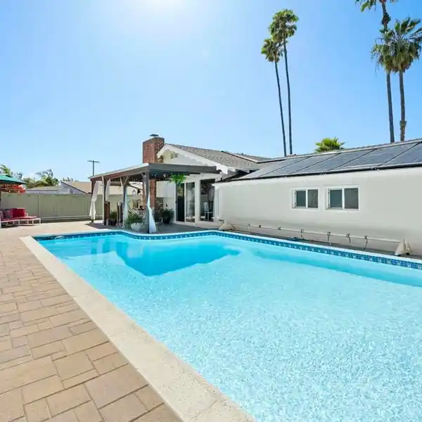 BEAUTIFULLY UPDATED POOL HOME IN CLAIREMONT WEST