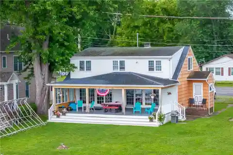 Lakefront Cape Cod with Huge Covered Deck