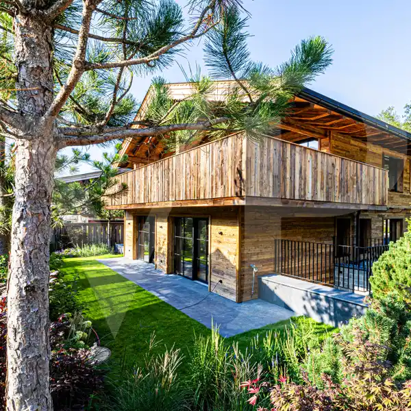 EXCLUSIVE MODERN CHALET IN REITH