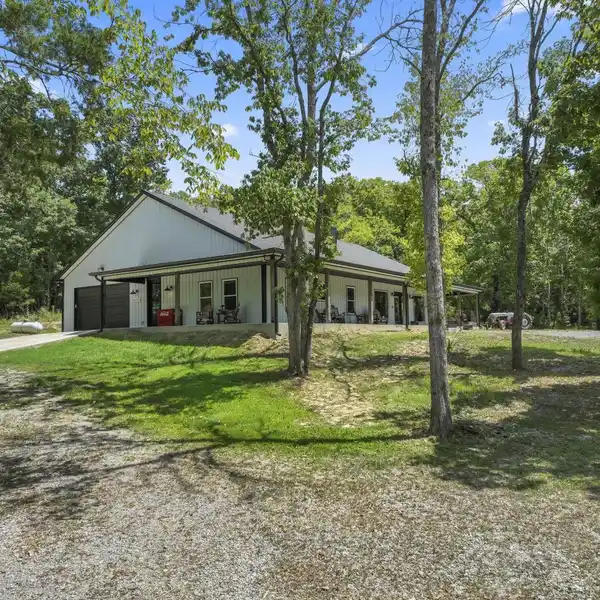 REMARKABLE 8.65-ACRE PROPERTY