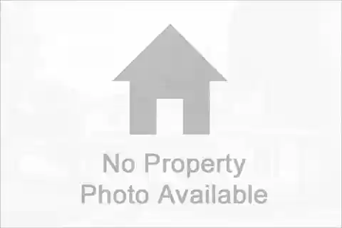 Bright and Well-Maintained Home in Family-Oriented West Woodbridge