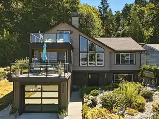 Impeccably Cared-For Private Retreat
