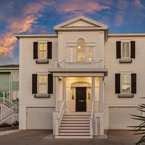 EXCEPTIONAL OCEANFRONT HOME