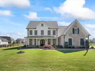 Breathtaking Home in Twin Lakes of Piperton