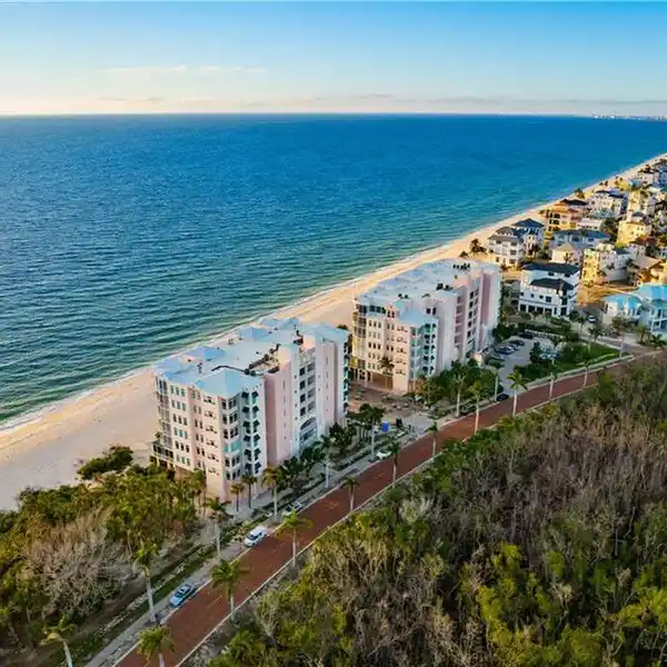 DIRECT BEACHFRONT PENTHOUSE WITH SWEEPING GULF VIEWS