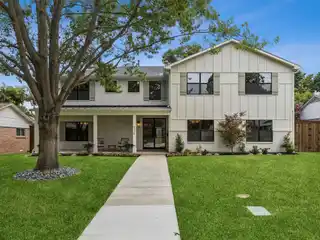 Style and Functionality in Coveted White Rock Valley