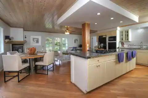 Special Find in Coveted Marine Terrace Mesa